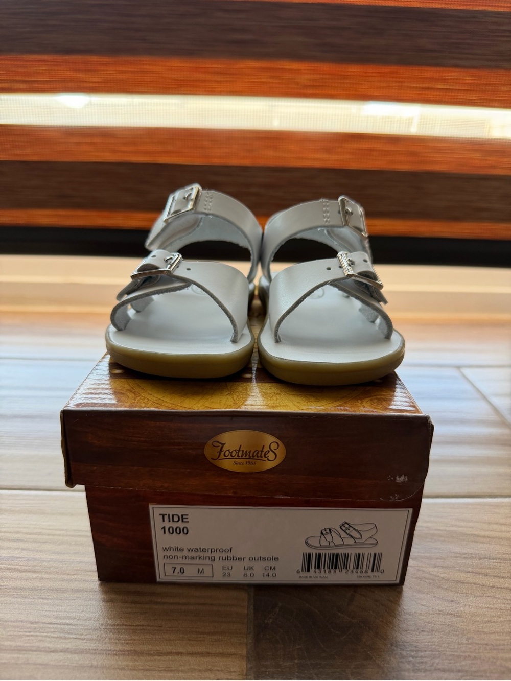 FootMates White Kids Buckle Sandals